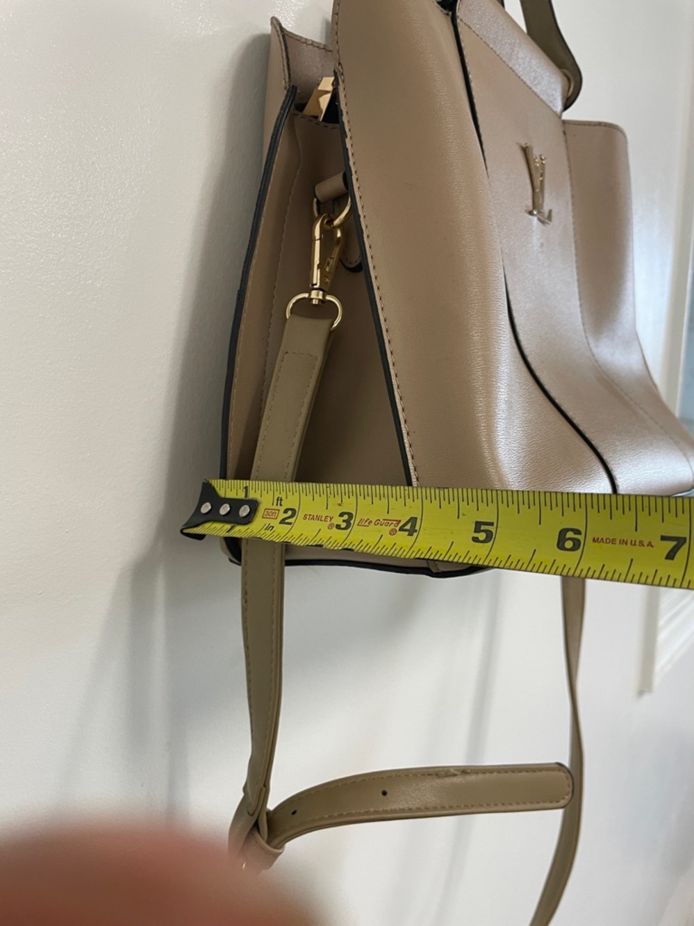 L.v. Tote - Picture 7 of 7
